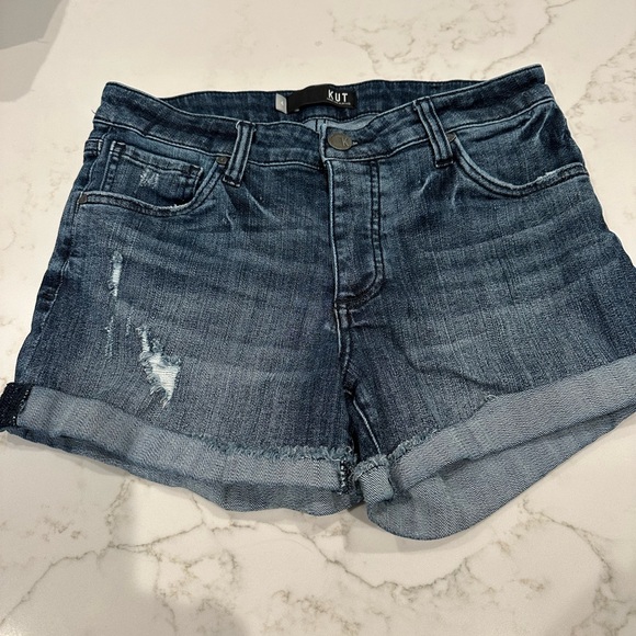 Women’s denim shorts boyfriend style  Madeline KUT from the Kloth size 4 - Picture 4 of 7